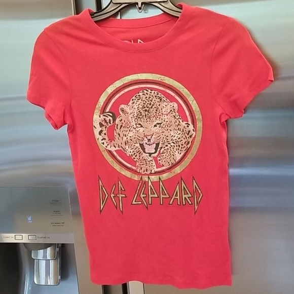 💕CHASER💕 Def Leppard Band Tee Graphic Tee XS - Picture 1 of 6
